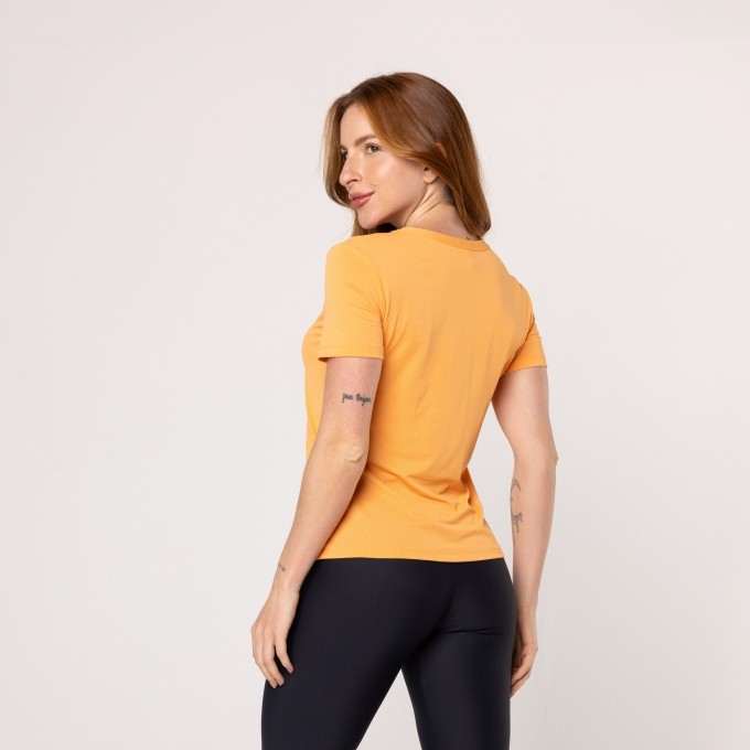BLUSA PRO DRY LARANJINHA